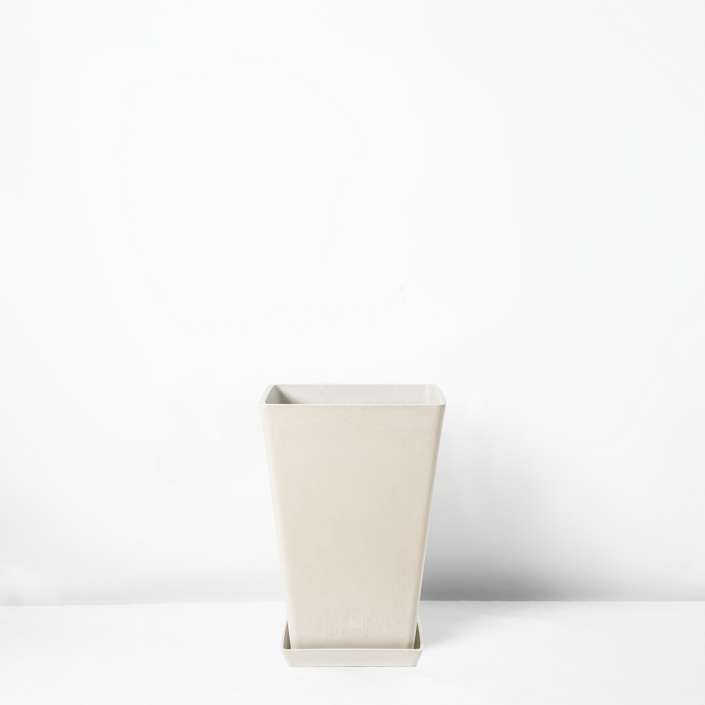 The+Unicorn+Pot470_Beige